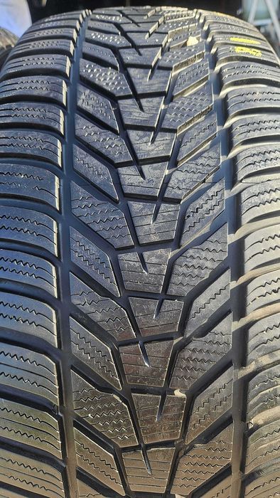 255/55 R18 • Iarna • Hankook Winter I cept evo 3 X 109V | 2 buc | DOT 2022 | Pret/buc