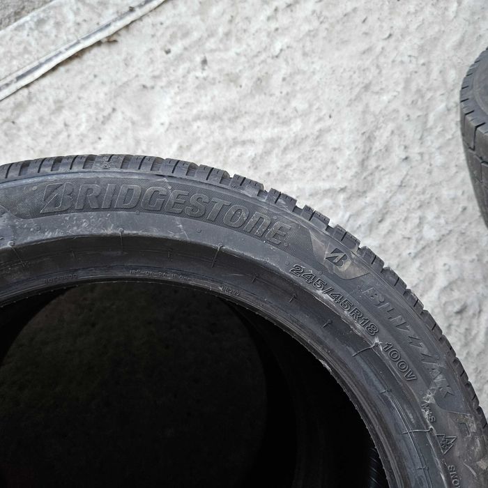 2 Нови зимни гуми 245/45R18 Bridgestone Blizzak 6 Enliten 100V с борд