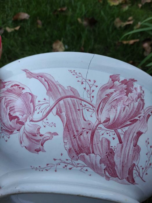 Изключително голяма купа TULIPE Sarreguemines U&C Modèle Tulipe Pink.