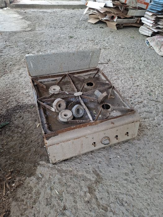 Сатылатин затлар уйдеги стол газ духовка