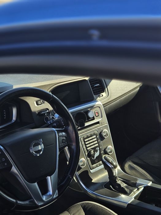 VOLVO V60 2014 — imagine 3