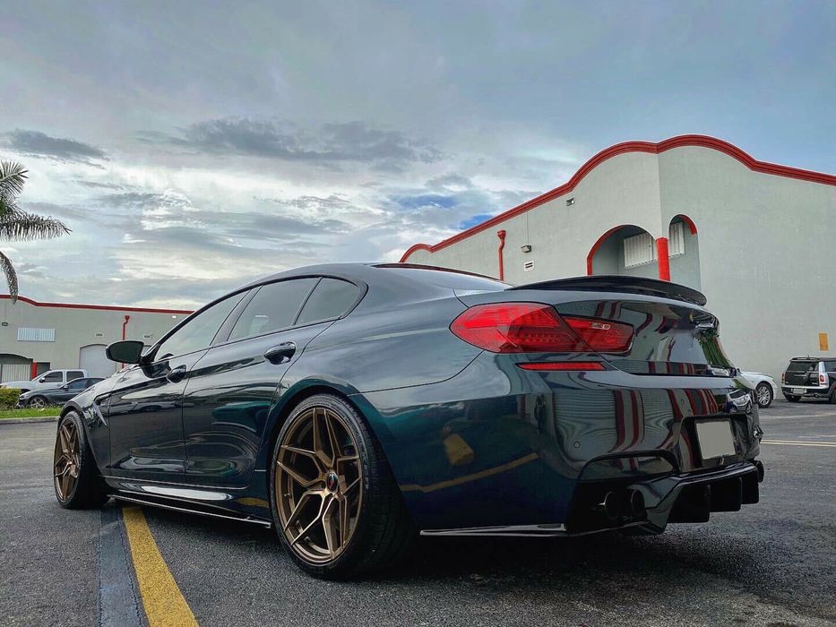 Negru Lucios * Eleron Lip Portbagaj Ornament BMW M6 F06 F13