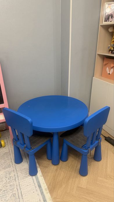 Стол и стулья икеа