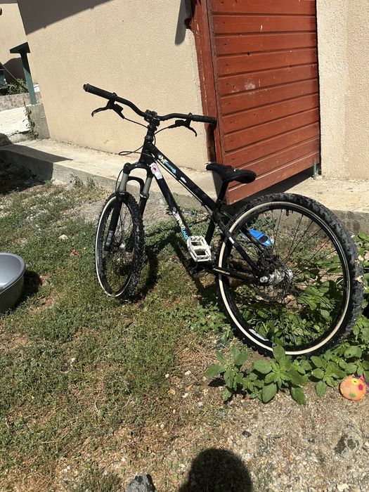 Vând bicicletă yt sau schimb