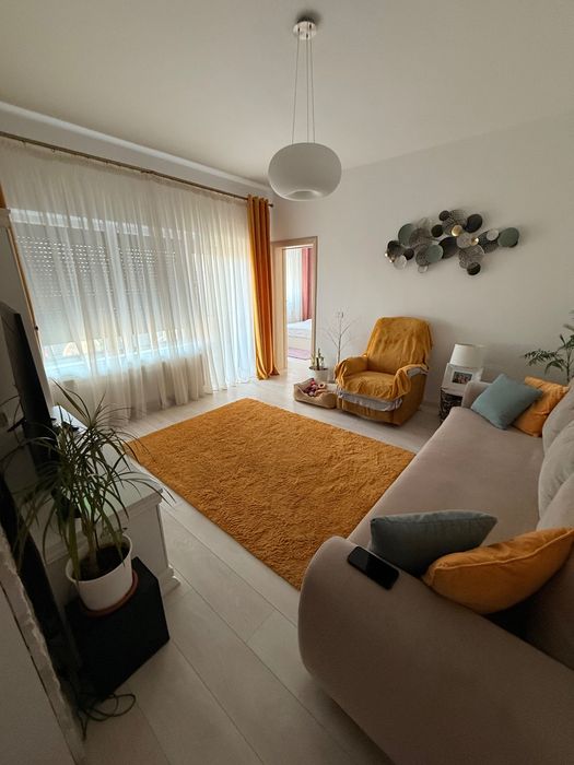 Apartament de închiriat