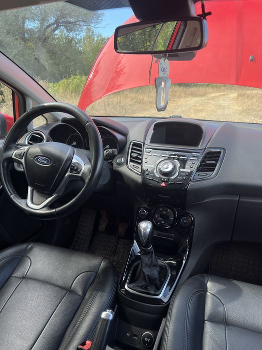 Ford Fiesta Titanium 2013