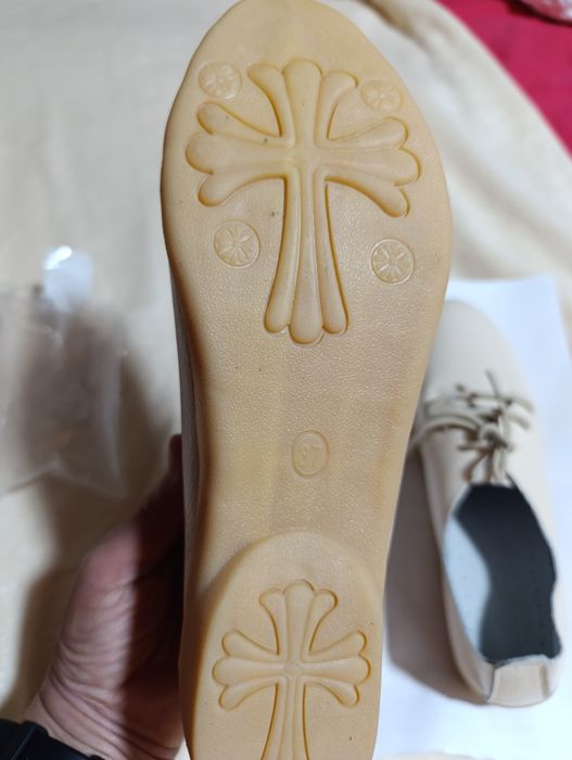 Pantofi crem cu șiret