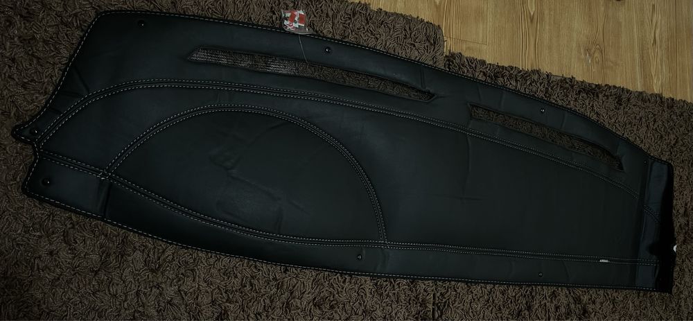 МЕГА СКИДКА! Кожаный чехол на торпеду автомобиля Gentra