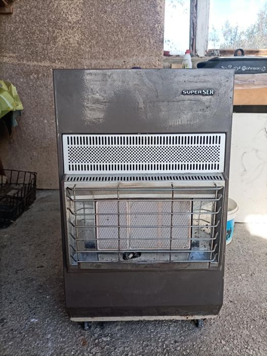 Продавам газова печка