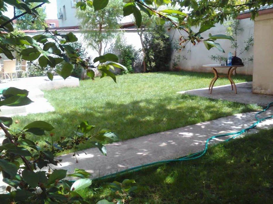 Parter vila Popesti Leordeni individuala cu gradina si locuri de parcare