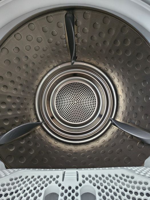 Сушилня с термопомпа Electrolux  Perfect  Care 700