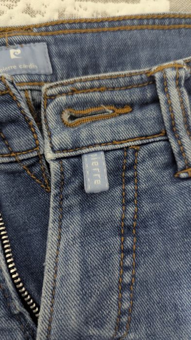 Продам джинсы Pierre cardin