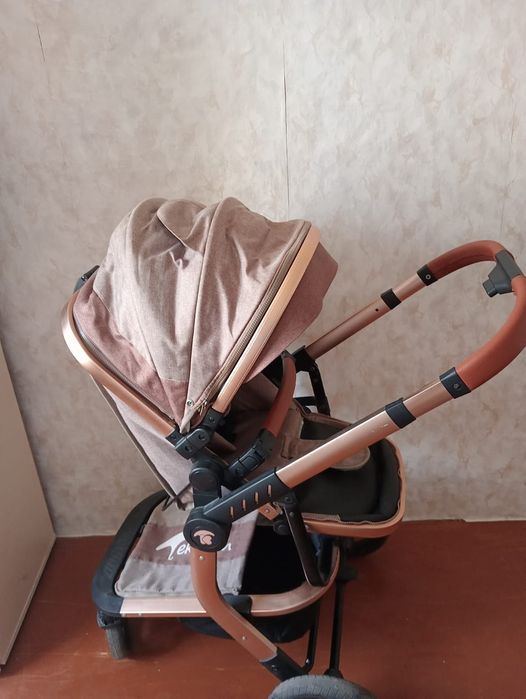 В отличном состояние  коляска