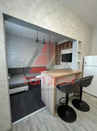 Дава се под наем Двустаен апартамент в Варна, Зимно кино Тракия - 50 кв.м за 561 € - Снимка #3