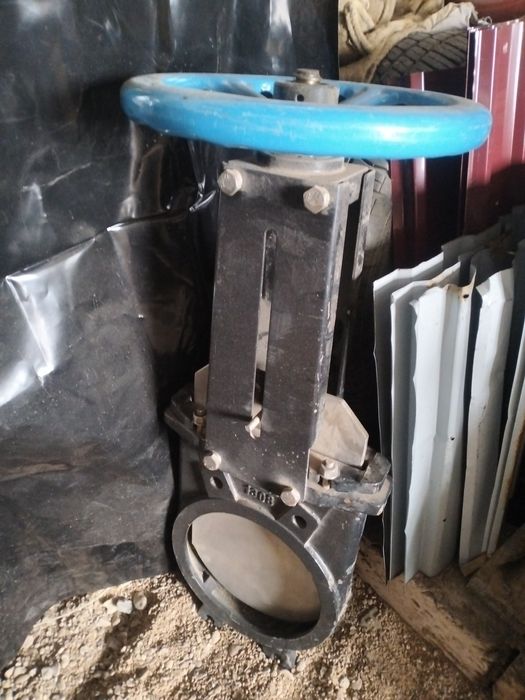 Продам задвишка новая