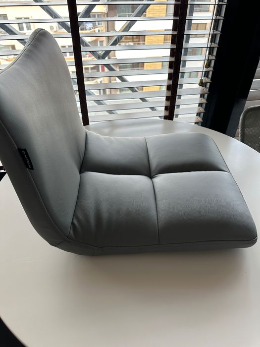 Седалки за бар стол с болтове и ключ