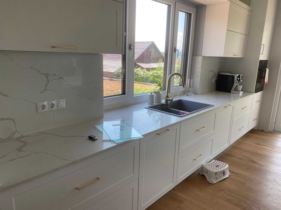 Blat de bucatarie din Quartz Calacatta