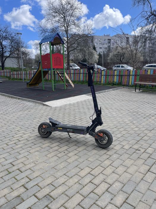 Електрическа тротинетка KuKirin G4 2024