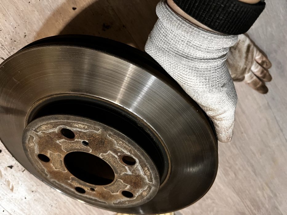 Тормозные диски Toyota Corolla