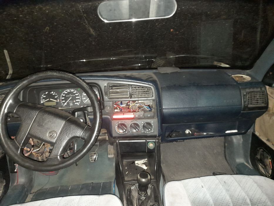 Передняя панель-торпеда Пасат Б-3 Б-4