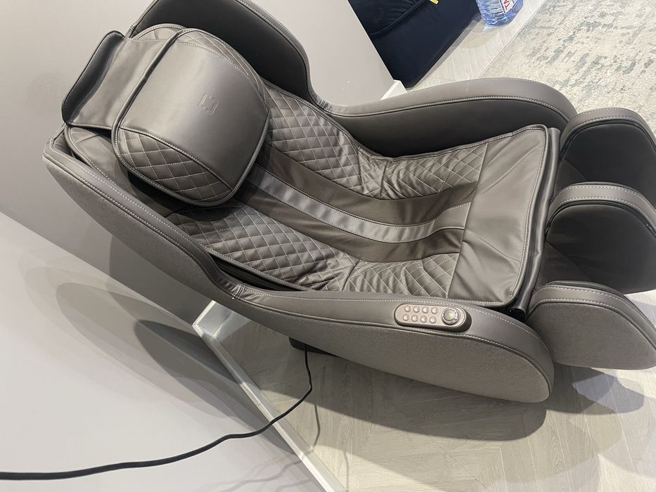 Kресло массажное BORK