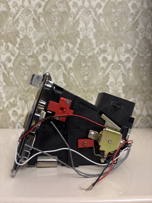 Монетоприемник  монеты