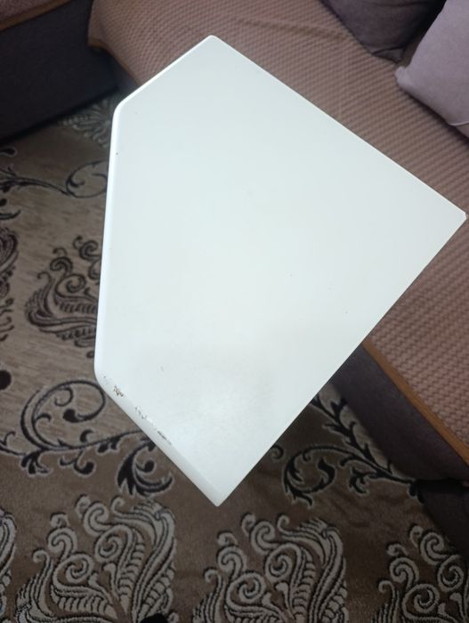 Угловой подвесной шкаф