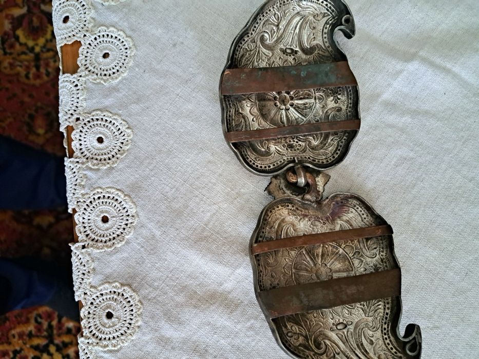 Стари сребърни пафти