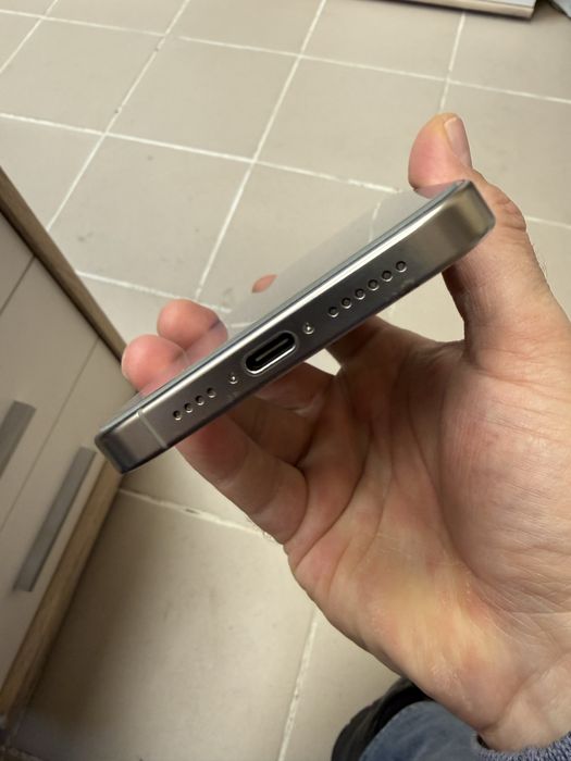 iPhone 15 Pro Max 256gb - перфектен