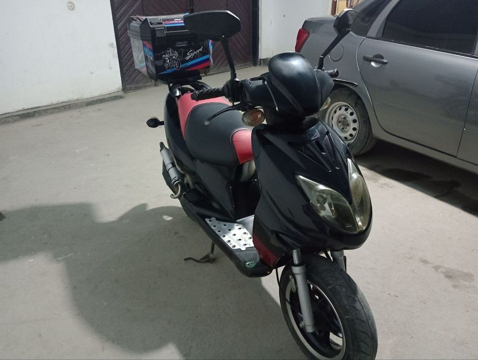 Scooter Stels tactic 50cc sotiladi