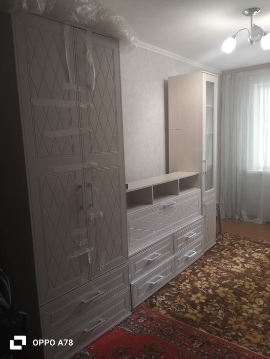 Стенка, бежевый цвет