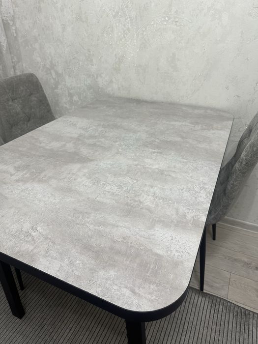 Стол новый! Современный дизайн!