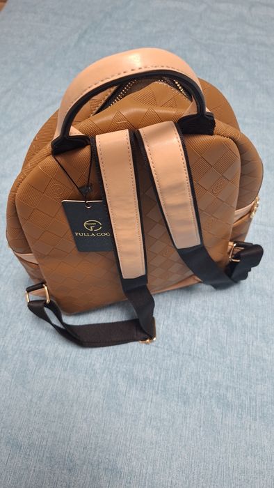 Rucsac de dama nou cu eticheta 32/34 cm