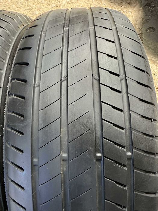 2x Anvelope Vara 245/50 R19 - Bridgestone Alenza 001 cu steluta BMW