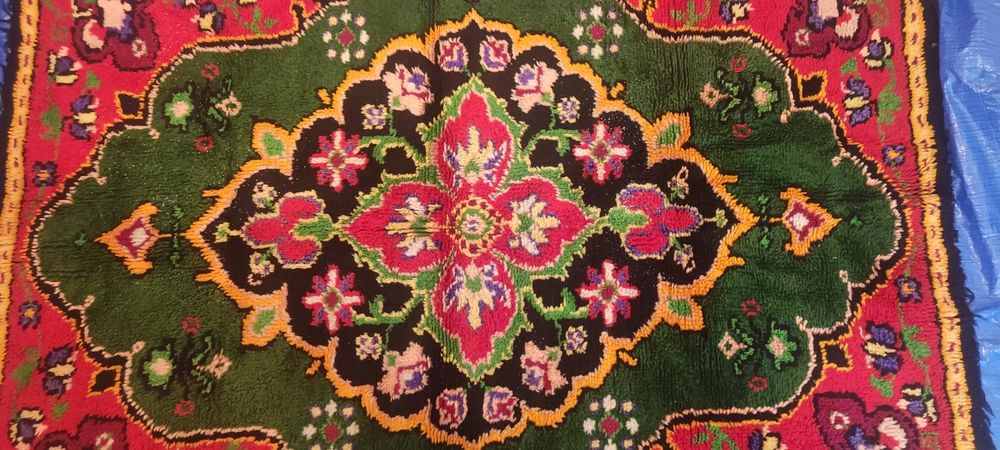 Китеници/tufted rug