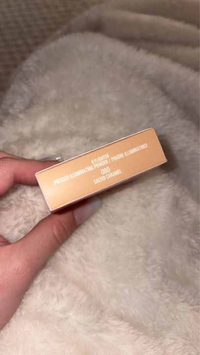iluminator kylie salted caramel