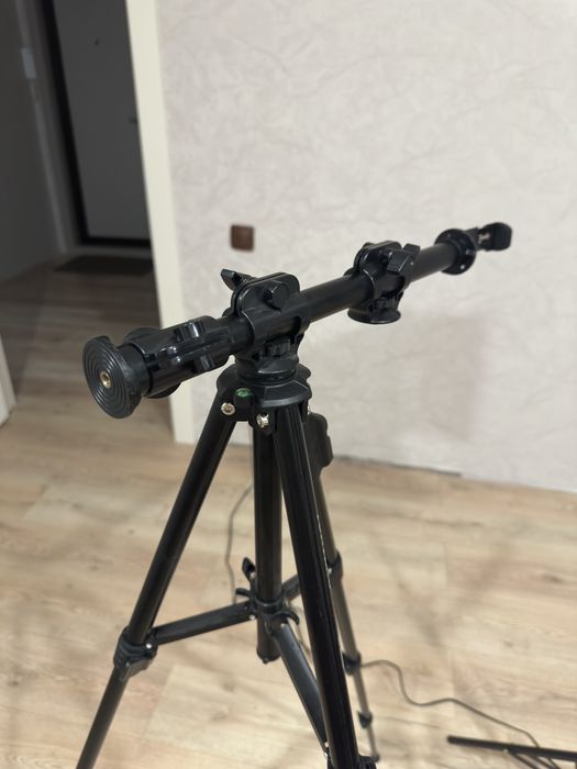 Профессиональный штатив