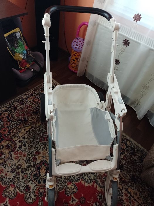 Детска количка на CAM