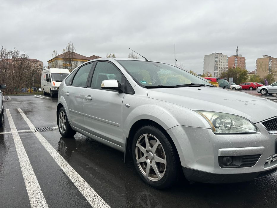 Vând Ford Focus 2