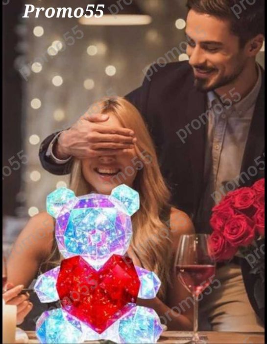 Светещо Мече със Сърце 3D в Луксозна Кутия с Панделка