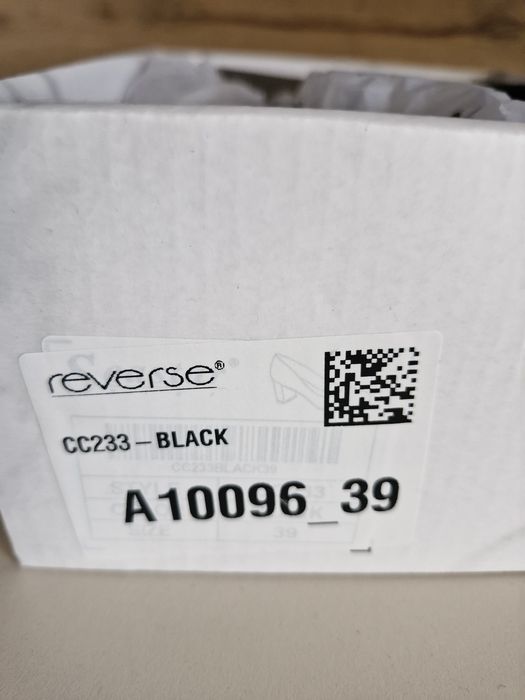 Дамски елегантни обувки Лак Нови 39 размер