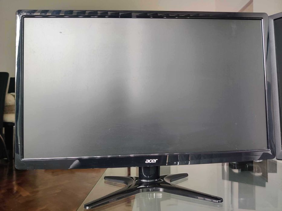 Монитор HP и Acer