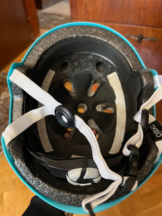 Продавам детска каска BTWIN размер S 52-55