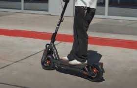 Trotineta electrica  Segwey Ninebot G3 MAx aproape noua, in cutie