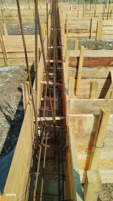Teren de vanzare in Santandrei cu fundatie turnata si autorizatie vala