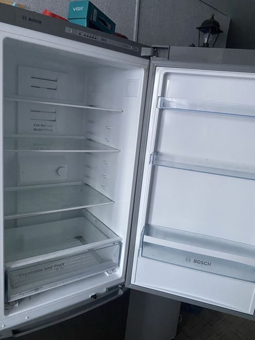 Холодильник BOSCH
