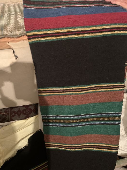 Продавам ръчно тъкани пътеки, пана за стена и булани-комплект