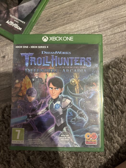 joc pentru xbox one "Troll hunters form guillermo del toro defenders of acradia"
