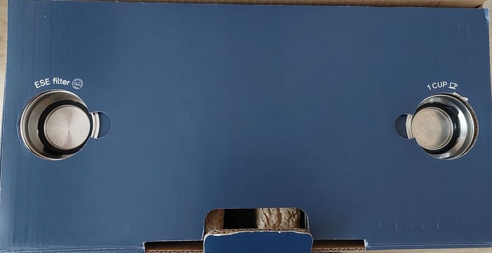 Нова Кафемашина DeLongi  EC685.BK