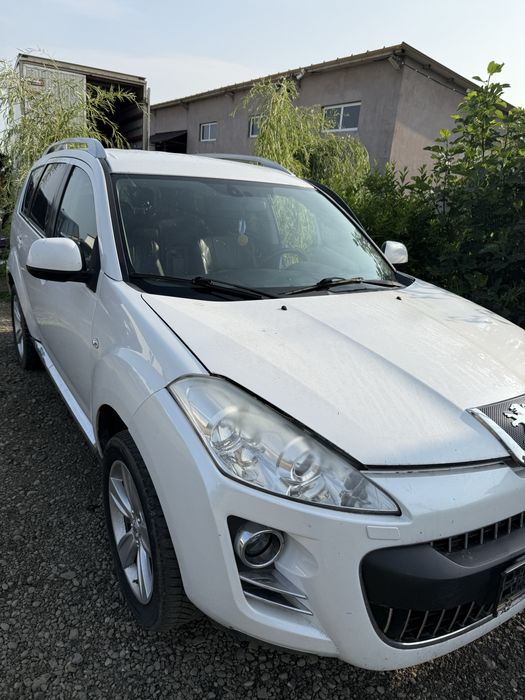 Dezmembrez peugeot 4007 din 2012